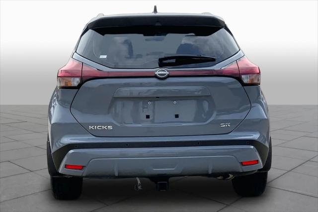 2024 Nissan Kicks SR Xtronic CVT
