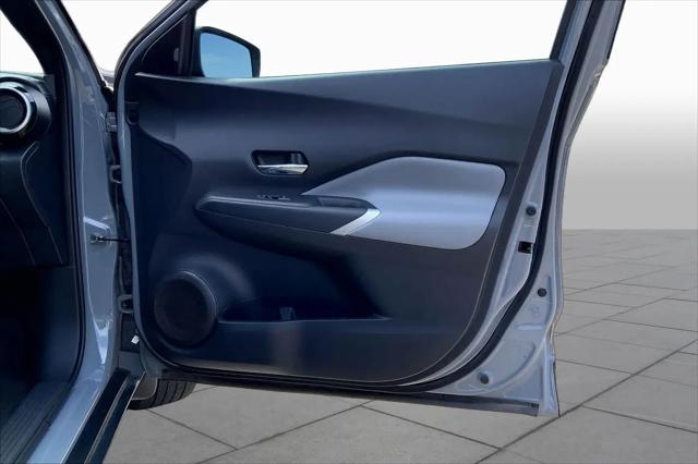 2024 Nissan Kicks SR Xtronic CVT