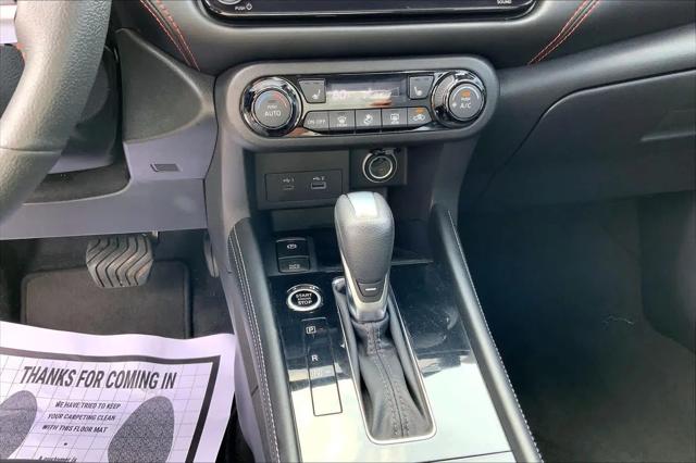 2024 Nissan Kicks SR Xtronic CVT