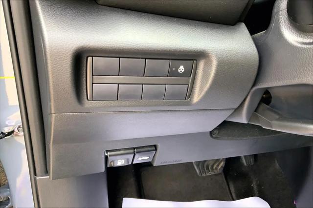 2024 Nissan Kicks SR Xtronic CVT