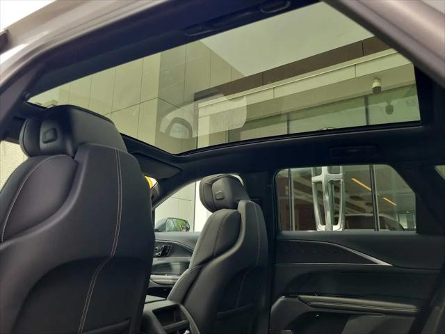2024 Cadillac iQ Luxury w/1SC