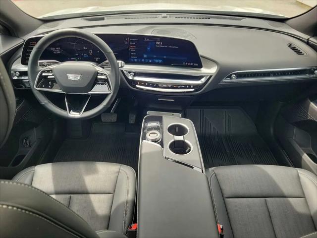 2024 Cadillac iQ Luxury w/1SC