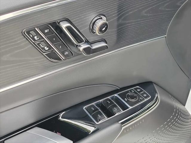 2024 Cadillac iQ Luxury w/1SC