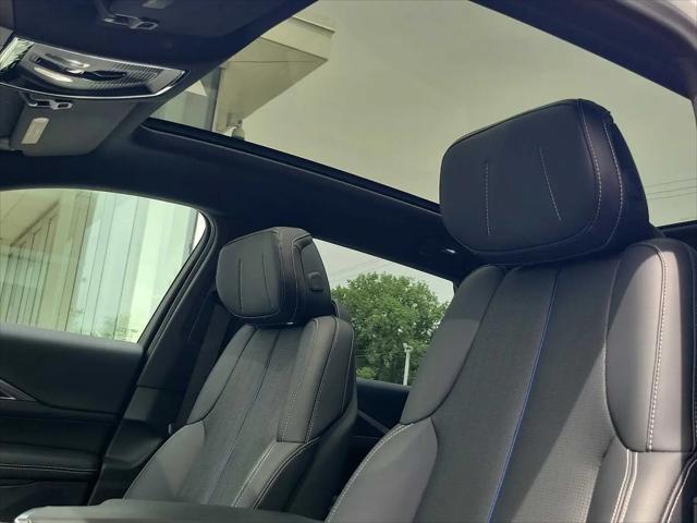 2024 Cadillac iQ Luxury w/1SC
