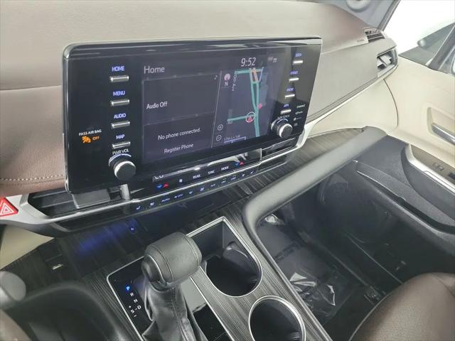 2023 Toyota Sienna Platinum