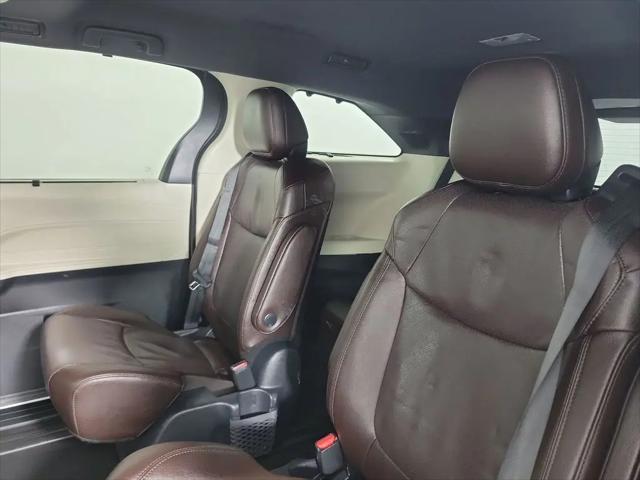 2023 Toyota Sienna Platinum