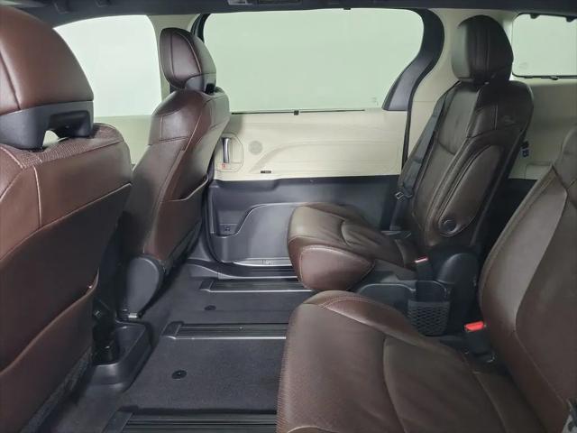 2023 Toyota Sienna Platinum