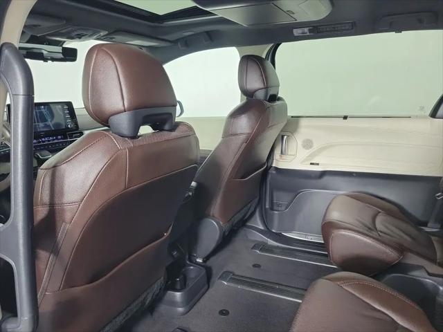 2023 Toyota Sienna Platinum