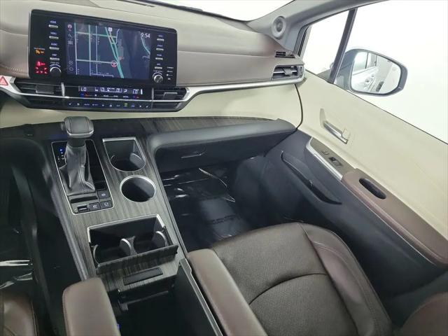 2023 Toyota Sienna Platinum