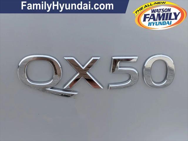 2017 INFINITI QX50 Standard