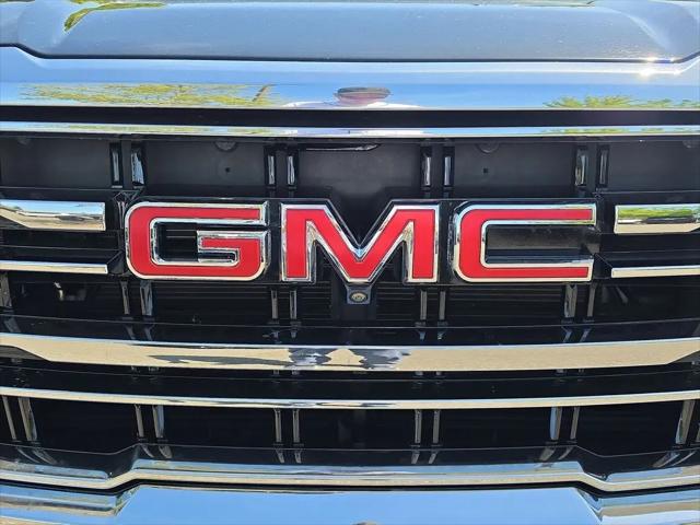 2024 GMC Yukon XL SLT