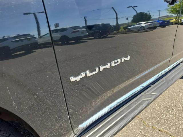 2024 GMC Yukon XL SLT