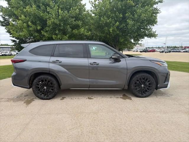 2025 Toyota Highlander XSE