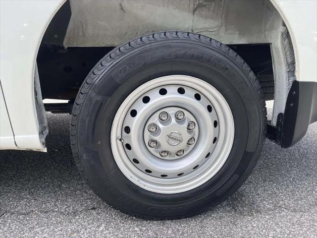 2017 Nissan 3500 S V6