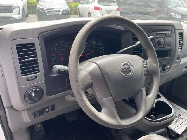 2017 Nissan 3500 S V6