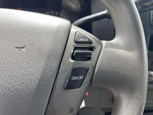 2017 Nissan 3500 S V6