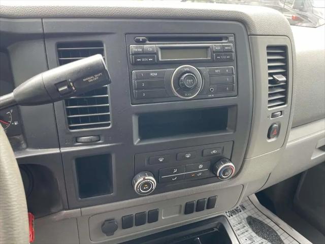 2017 Nissan 3500 S V6