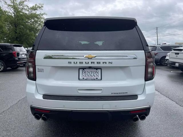 2023 Chevrolet Suburban 4WD Premier