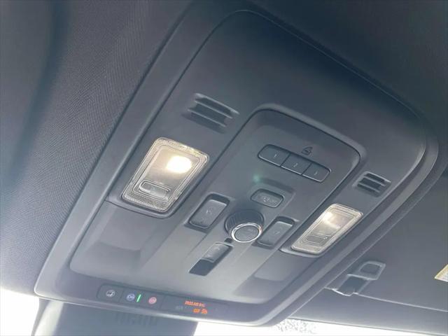 2023 Chevrolet Suburban 4WD Premier