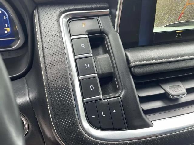 2023 Chevrolet Suburban 4WD Premier