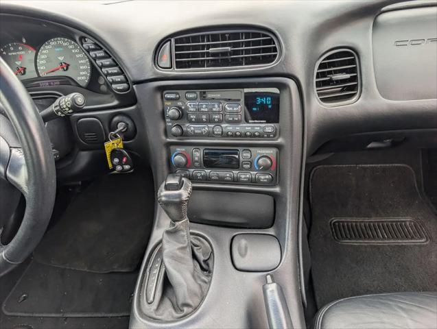 2002 Chevrolet Corvette Base