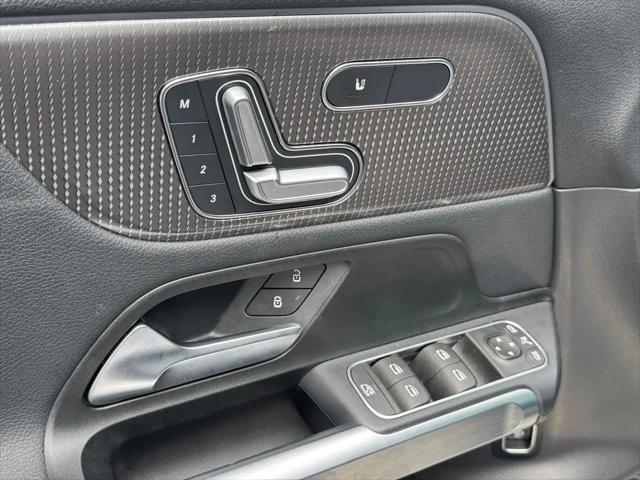 2023 Mercedes-Benz EQB 300 4MATIC