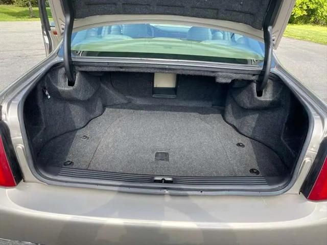 2003 Cadillac DeVille Standard