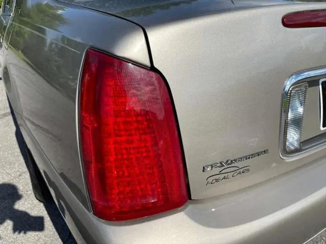 2003 Cadillac DeVille Standard