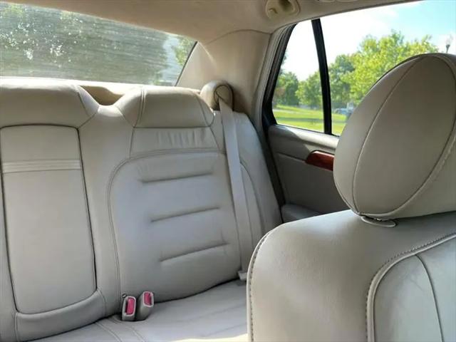 2003 Cadillac DeVille Standard