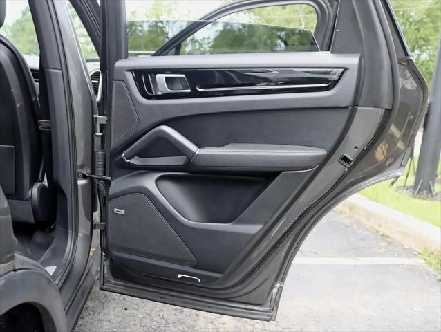 2019 Porsche Cayenne Cayenne