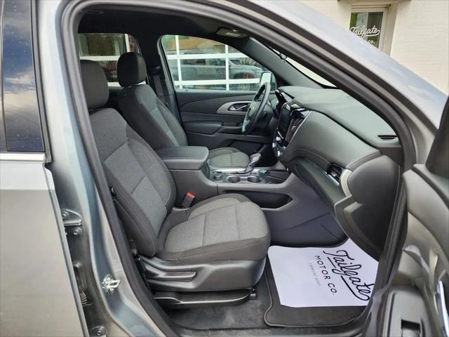 2023 Chevrolet Traverse AWD LT Cloth