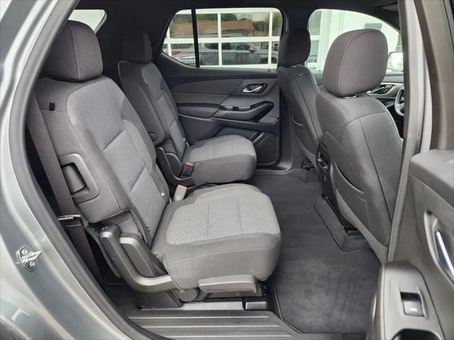 2023 Chevrolet Traverse AWD LT Cloth