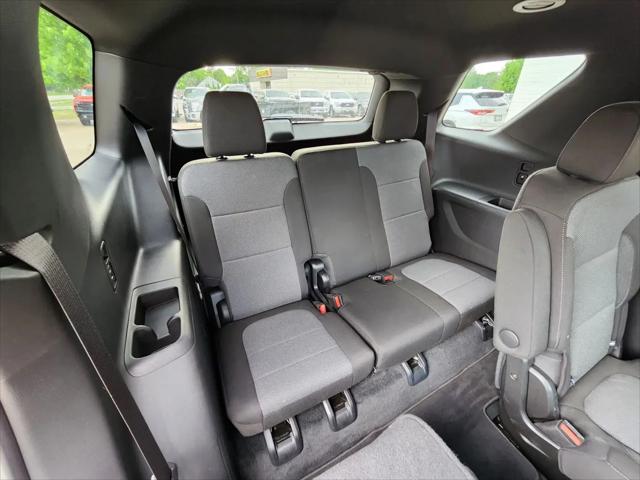 2023 Chevrolet Traverse AWD LT Cloth