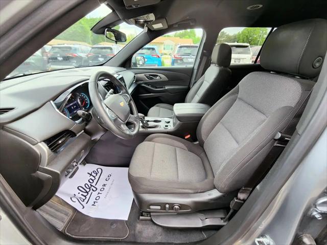 2023 Chevrolet Traverse AWD LT Cloth