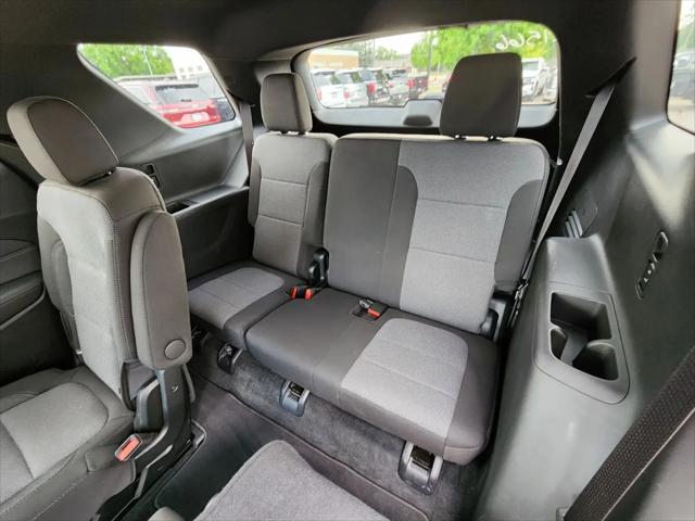 2023 Chevrolet Traverse AWD LT Cloth