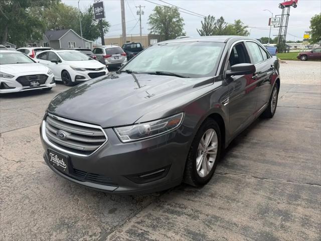 2018 Ford Taurus SEL