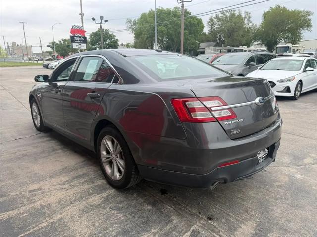 2018 Ford Taurus SEL