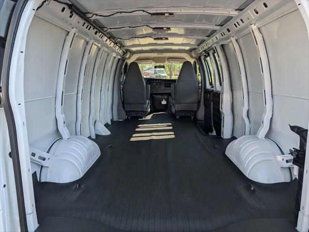 2026 GMC Savana Cargo 2500 Extended Wheelbase, Work Van, RWD