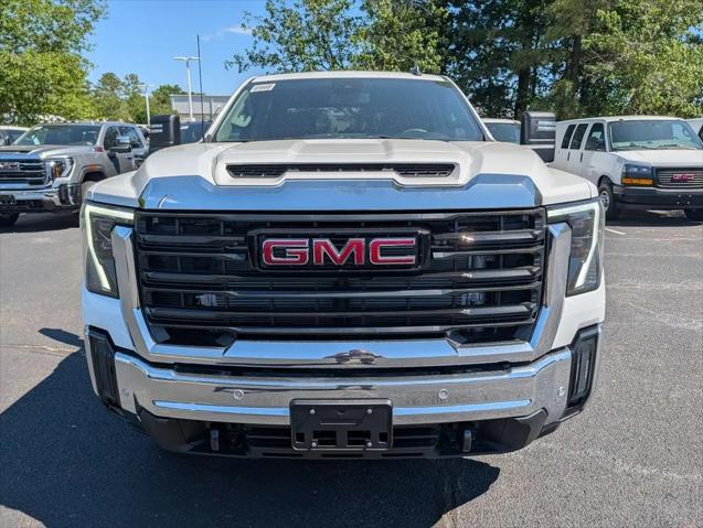 2026 GMC Sierra 2500HD Crew Cab, Long Bed, Pro, 4WD
