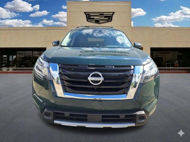 2025 Nissan Pathfinder Platinum FWD