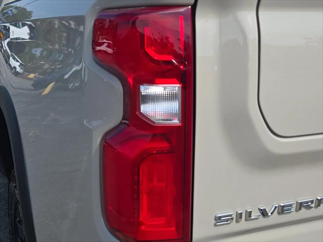 2026 Chevrolet Silverado 1500 4WD Crew Cab Short Bed ZR2