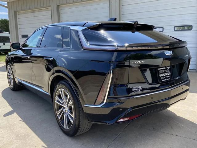 2024 Cadillac iQ Luxury w/1SC