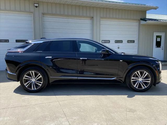 2024 Cadillac iQ Luxury w/1SC