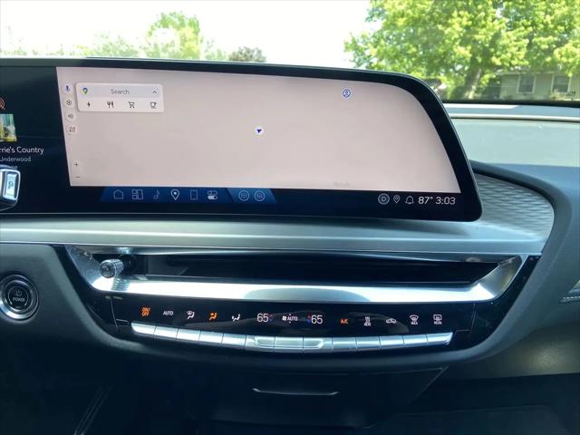 2024 Cadillac iQ Luxury w/1SC