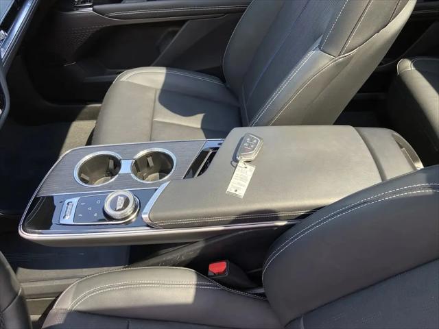 2024 Cadillac iQ Luxury w/1SC