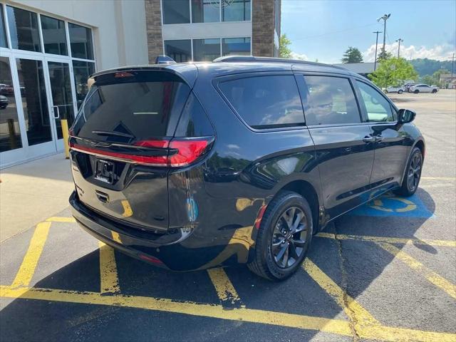 2021 Chrysler Pacifica Touring AWD