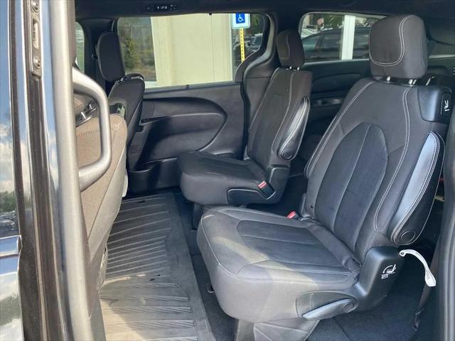2021 Chrysler Pacifica Touring AWD