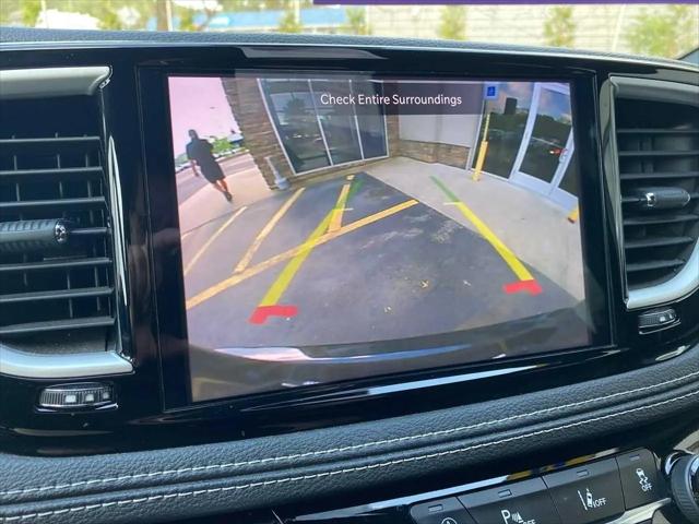 2021 Chrysler Pacifica Touring AWD