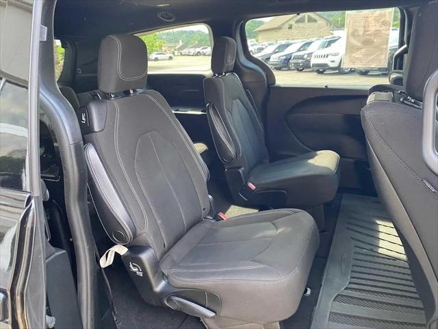 2021 Chrysler Pacifica Touring AWD