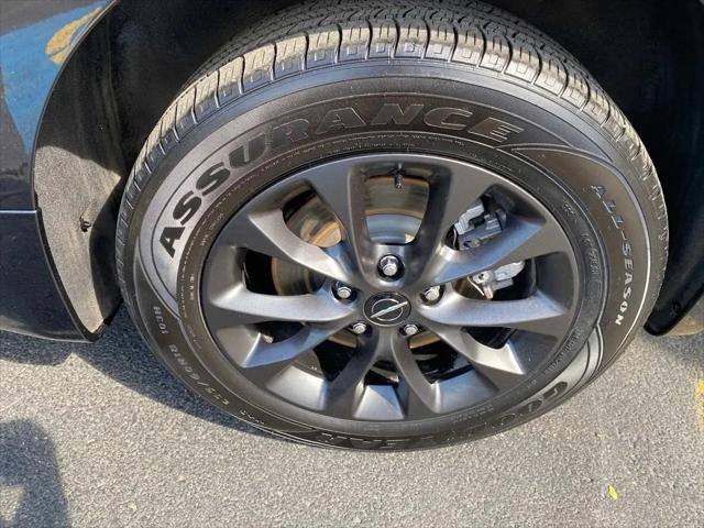 2021 Chrysler Pacifica Touring AWD